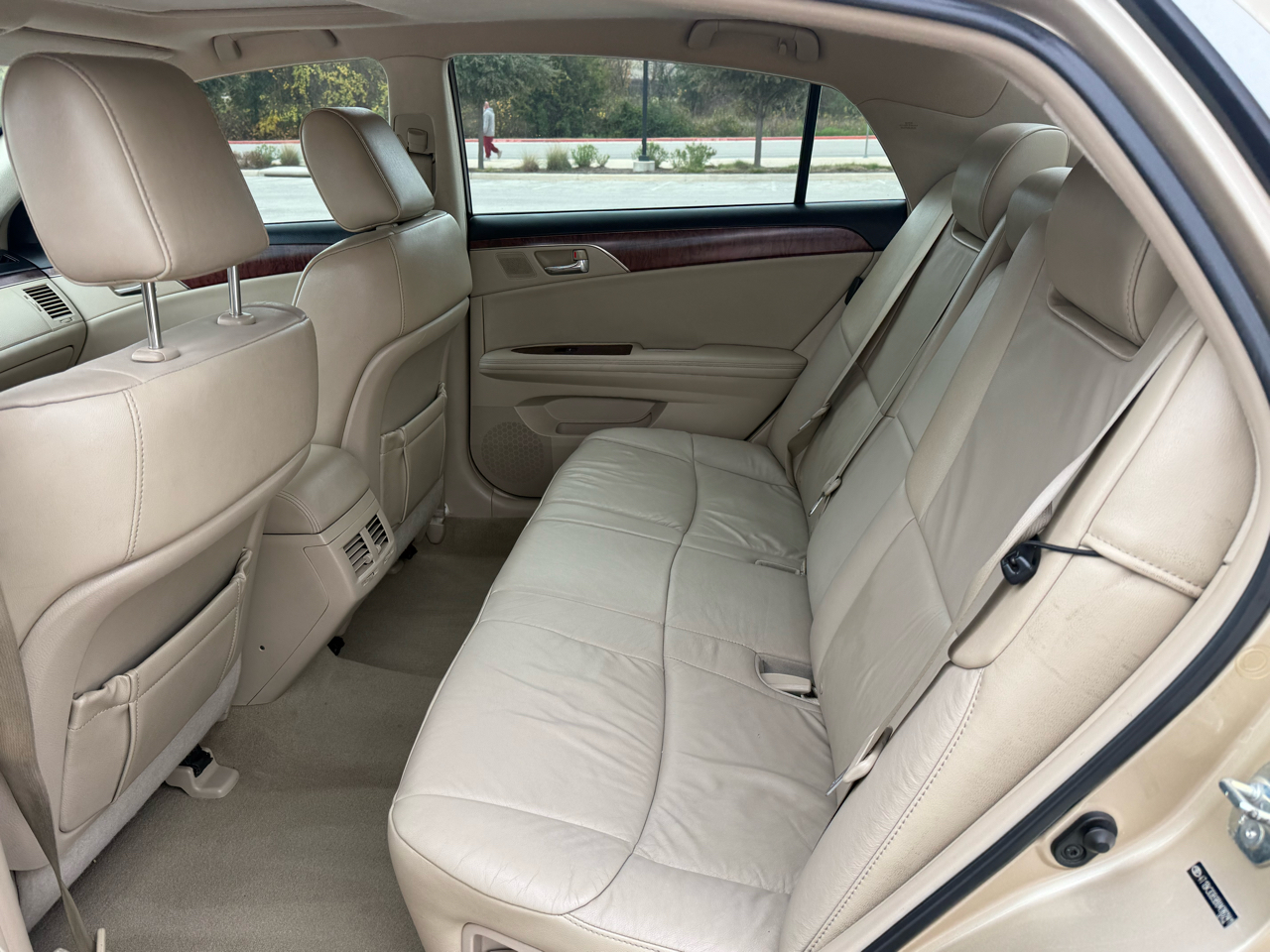 Toyota Avalon Base 2011