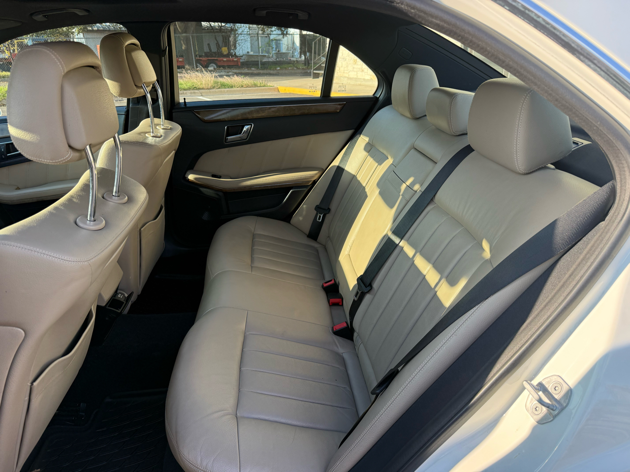 Mercedes-Benz E-Class E350 Sedan 2011