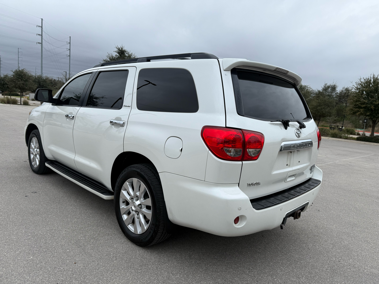Toyota Sequoia Plantium 4WD FFV 2010