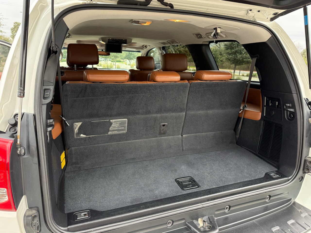 Toyota Sequoia Plantium 4WD FFV 2010