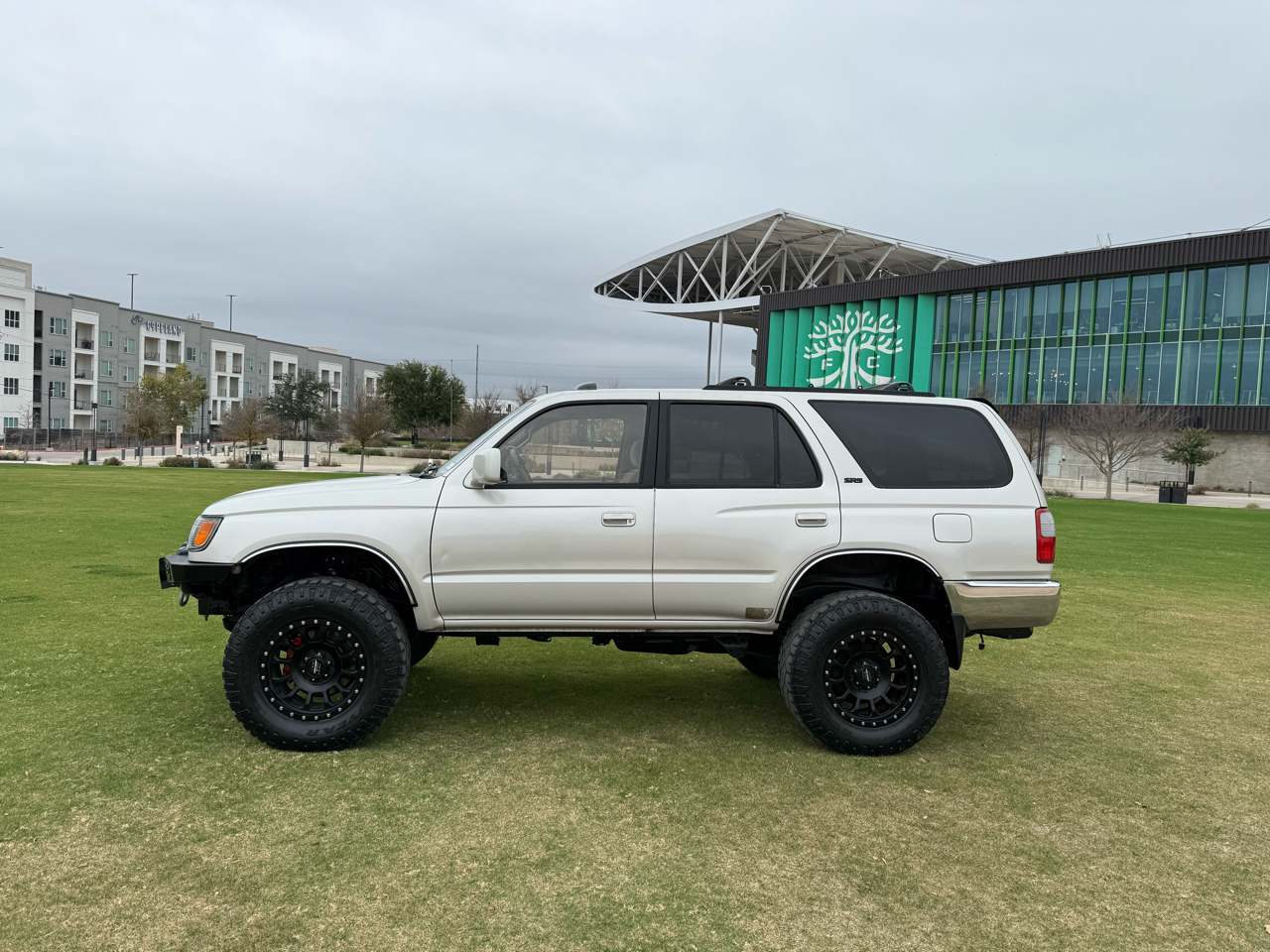 Toyota 4Runner SR5 4WD 1997