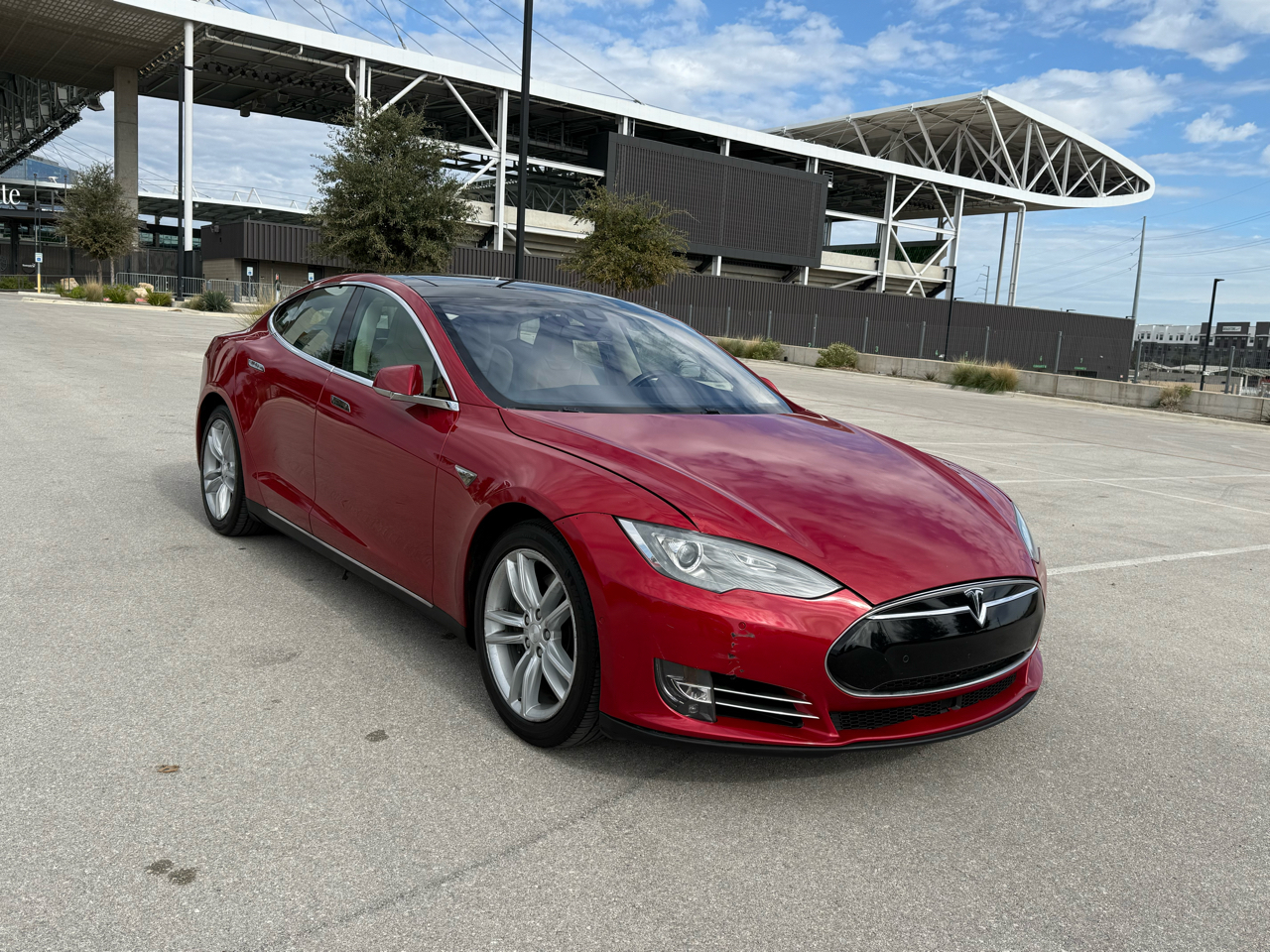 Tesla Model S 85 2015