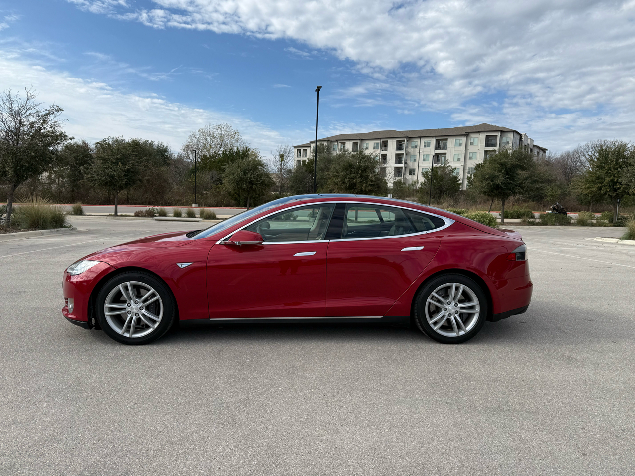 Tesla Model S 85 2015