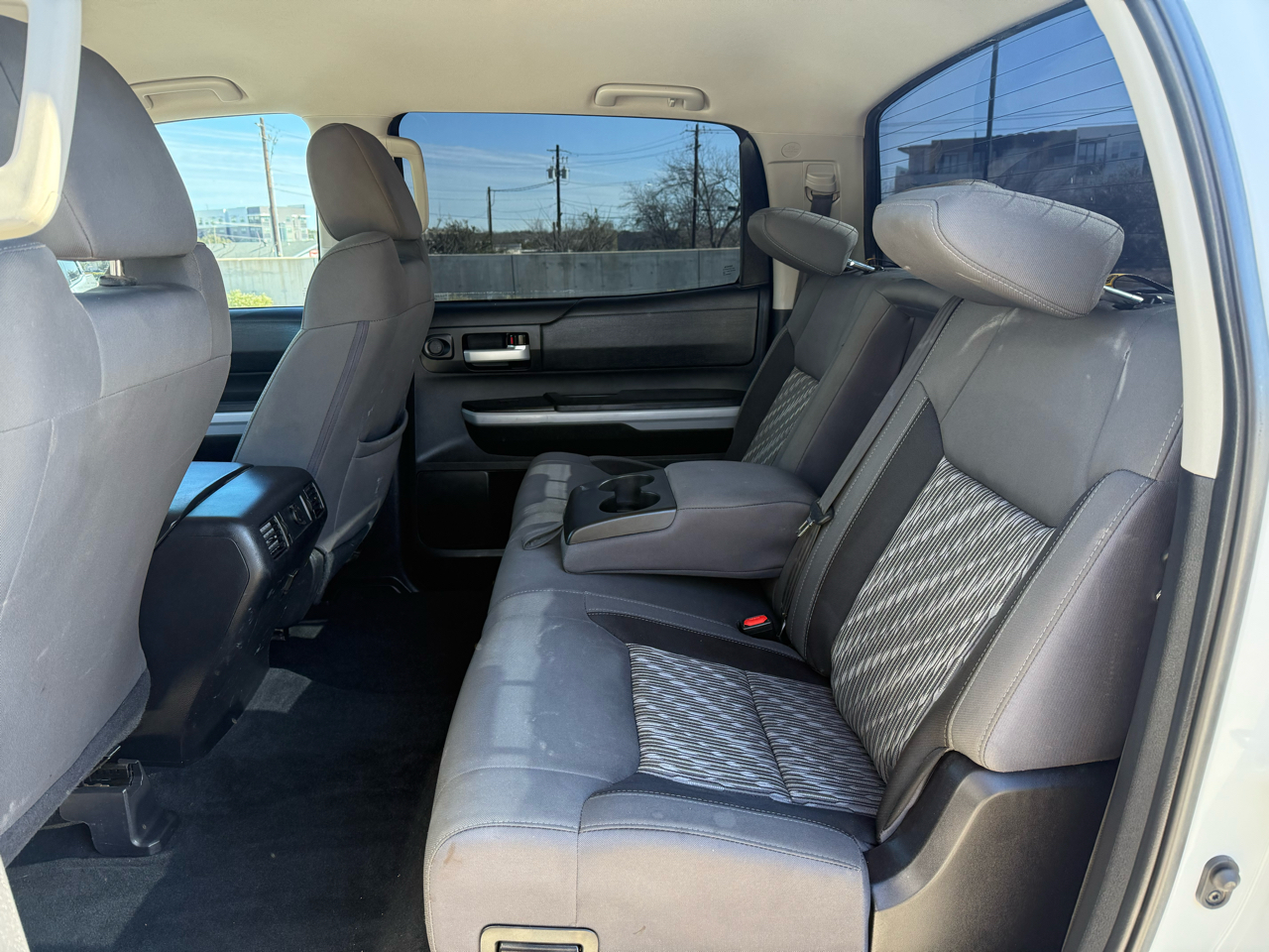 Toyota Tundra SR5 5.7L V8 CrewMax 4WD 2021