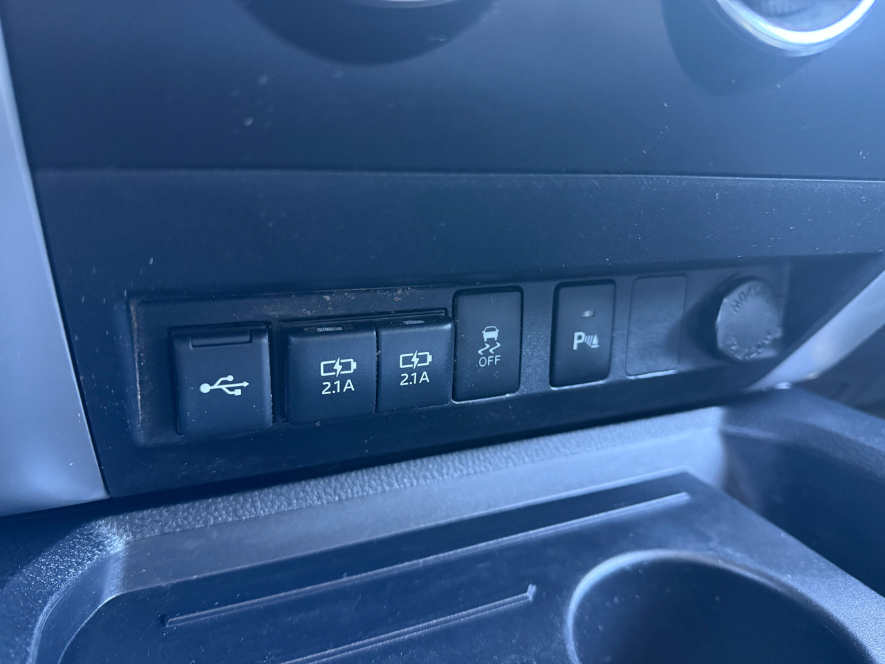 Toyota Tundra SR5 5.7L V8 CrewMax 4WD 2021