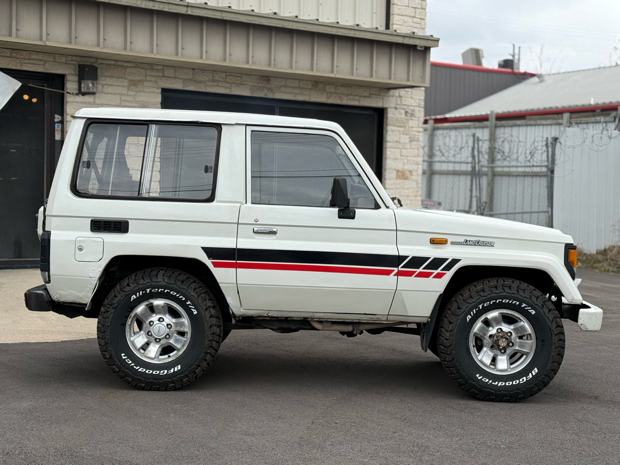 Toyota Land Cruiser Prado  1986