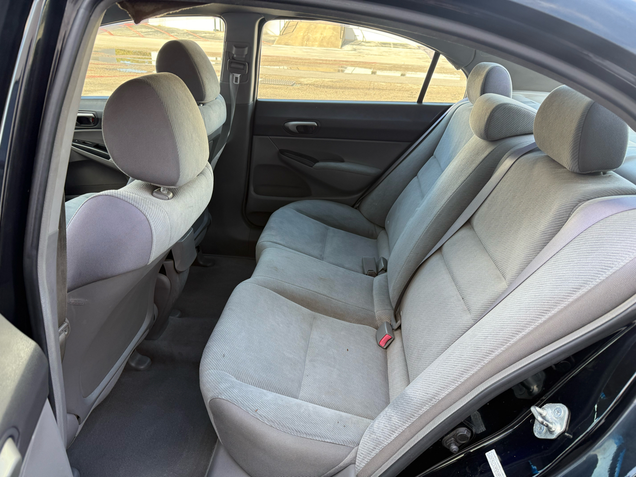 Honda Civic LX Sedan 5-Speed AT 2010