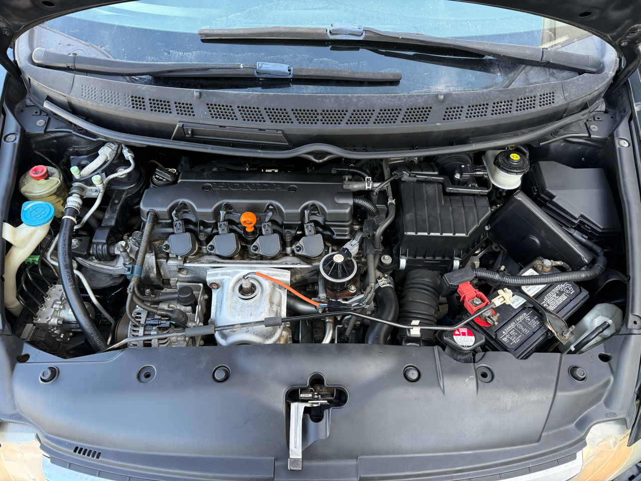 Honda Civic LX Sedan 5-Speed AT 2010