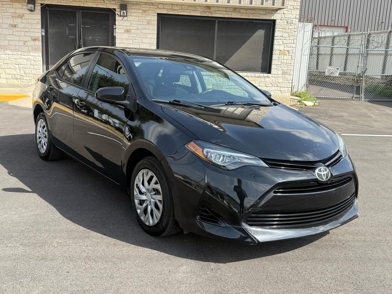 Toyota Corolla 4dr Sdn Auto LE (Natl) 2018