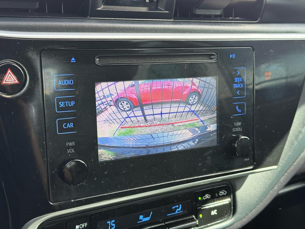 Toyota Corolla 4dr Sdn Auto LE (Natl) 2018