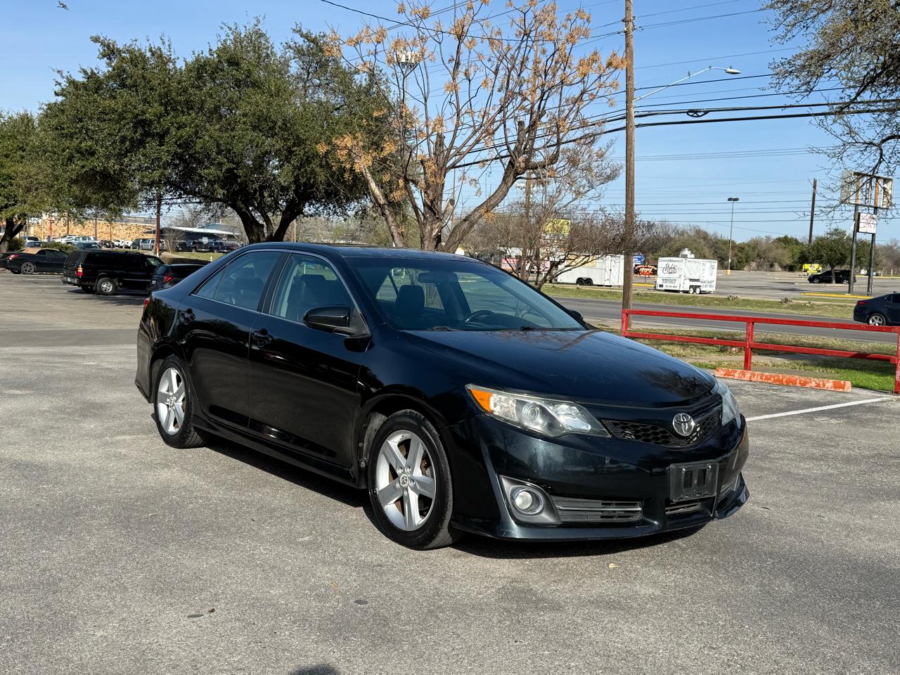 Toyota Camry SE Auto (Natl) 2012