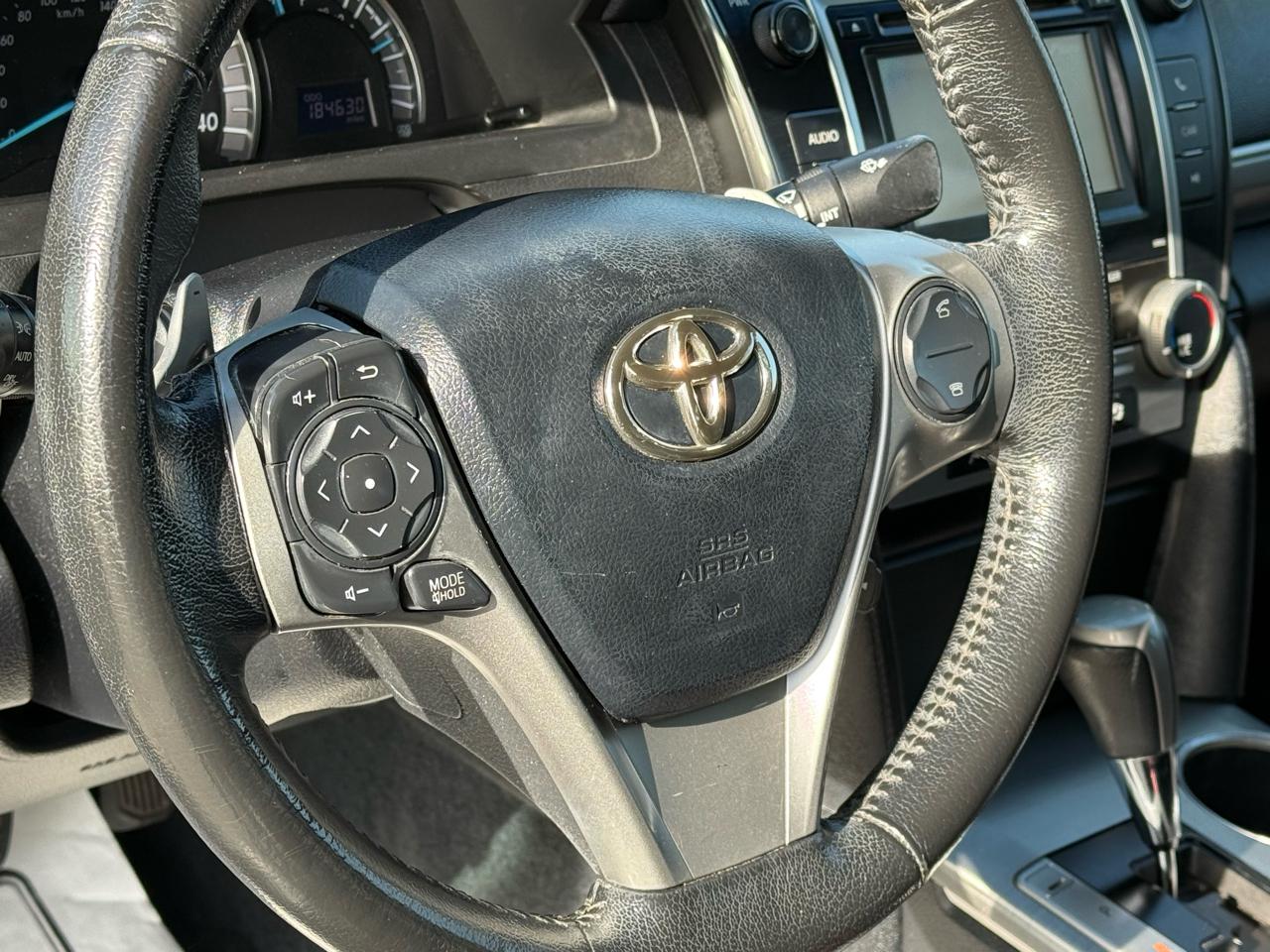 Toyota Camry SE Auto (Natl) 2012