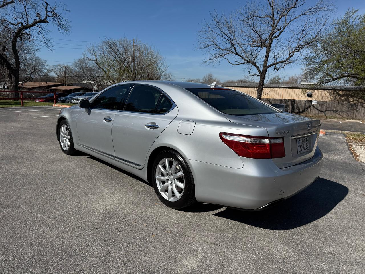 Lexus LS 460 Luxury Sedan 2007