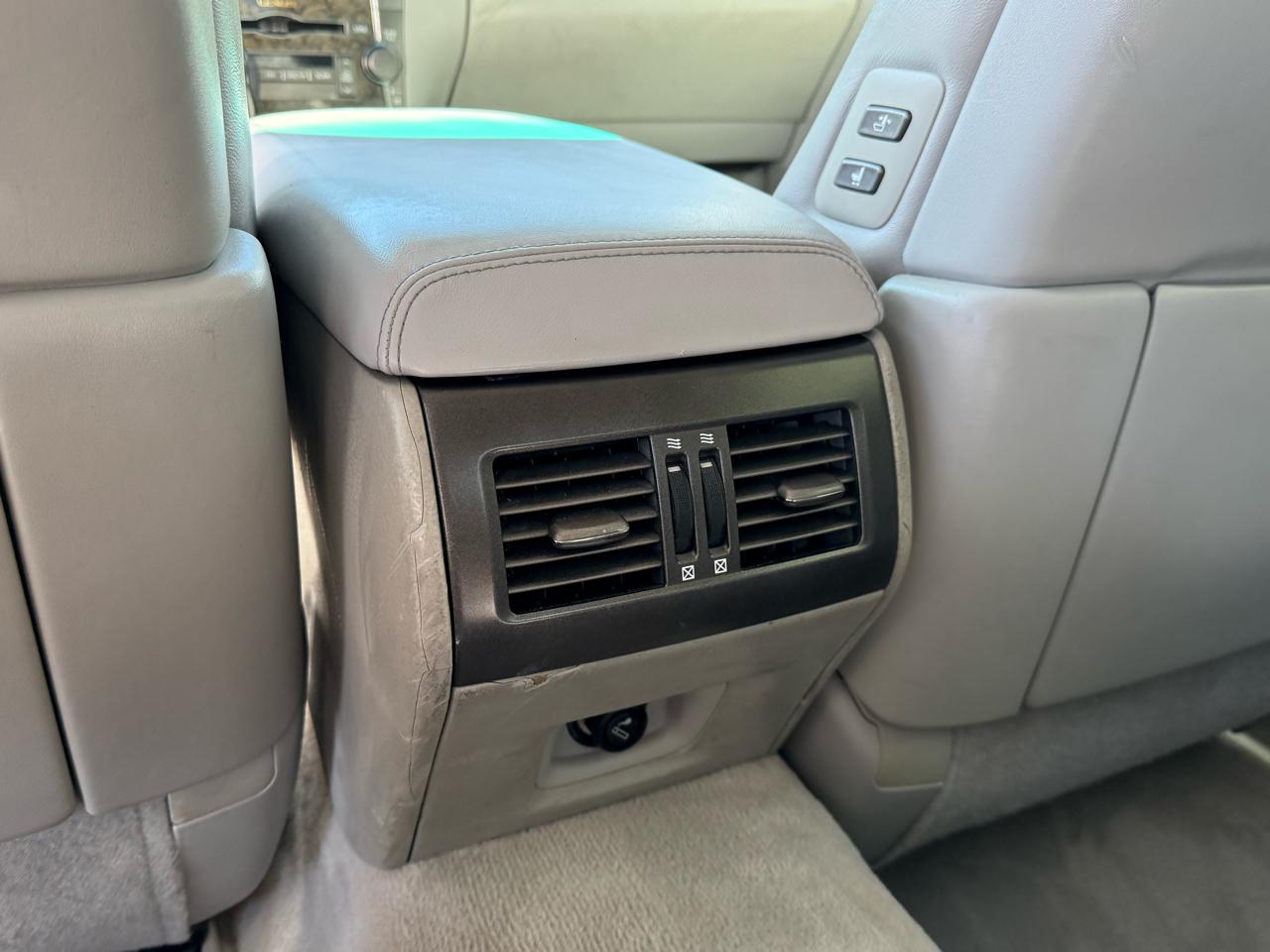 Lexus LS 460 Luxury Sedan 2007