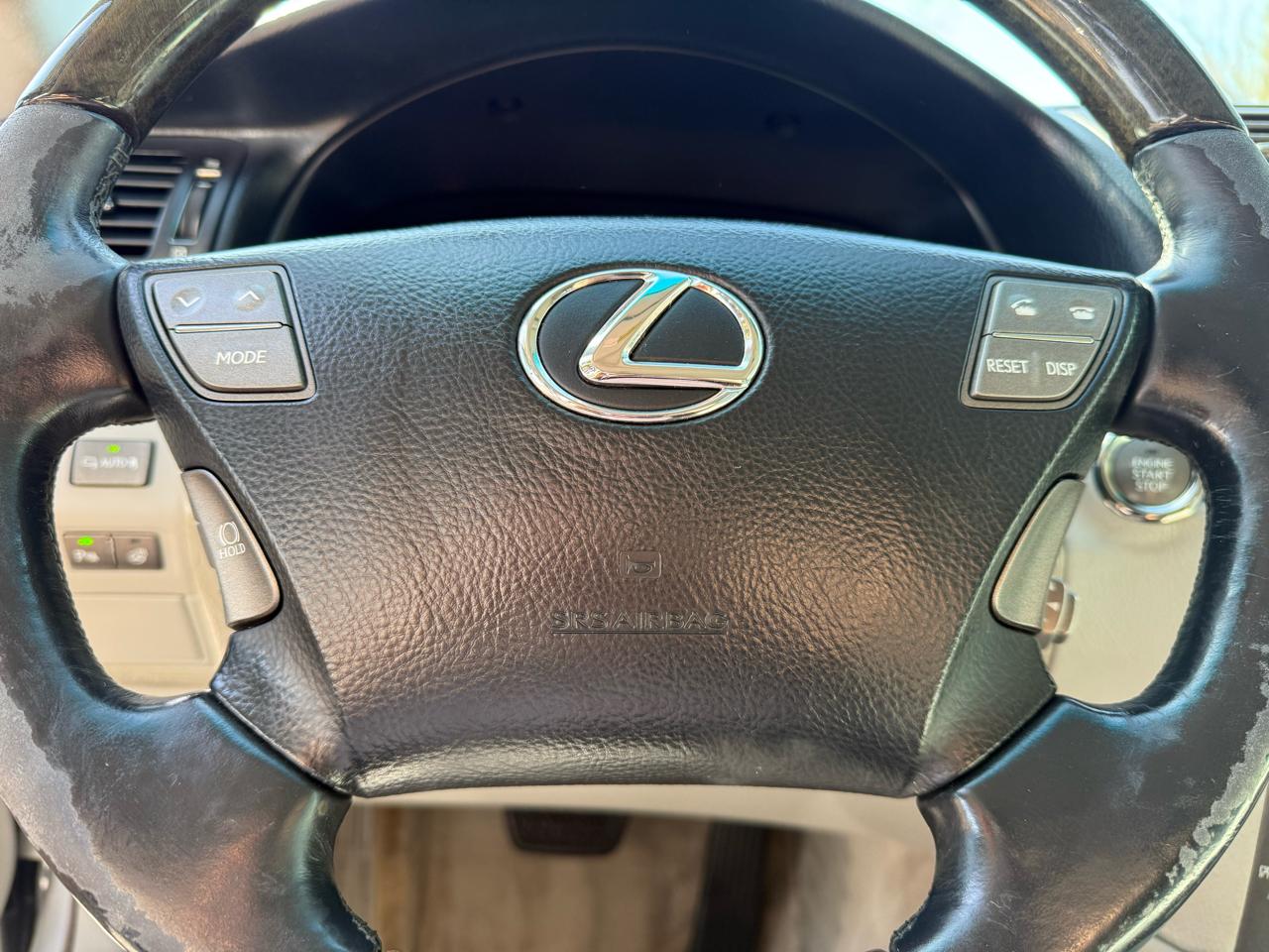 Lexus LS 460 Luxury Sedan 2007