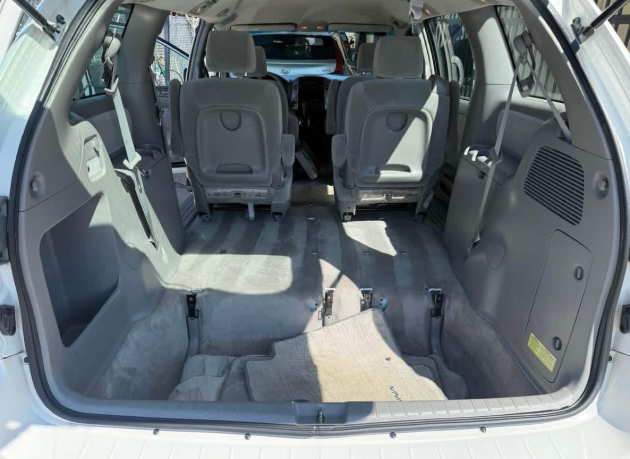 Toyota Sienna CE FWD 7-Passenger 2007