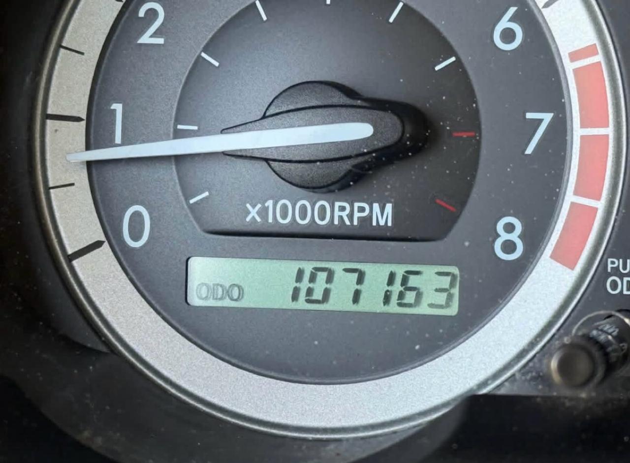 Toyota Sienna CE FWD 7-Passenger 2007