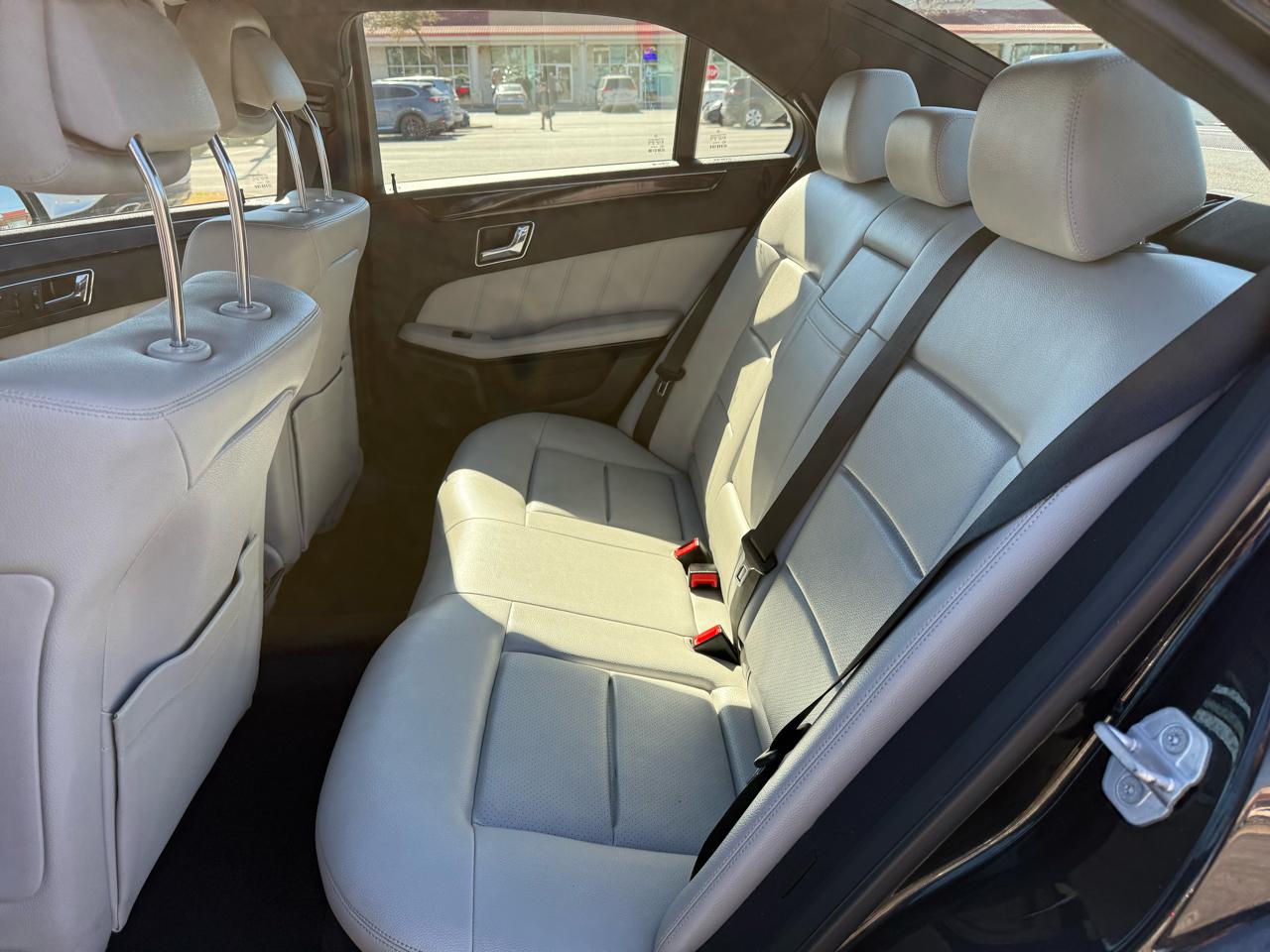 Mercedes-Benz E-Class E350 Sedan 2010