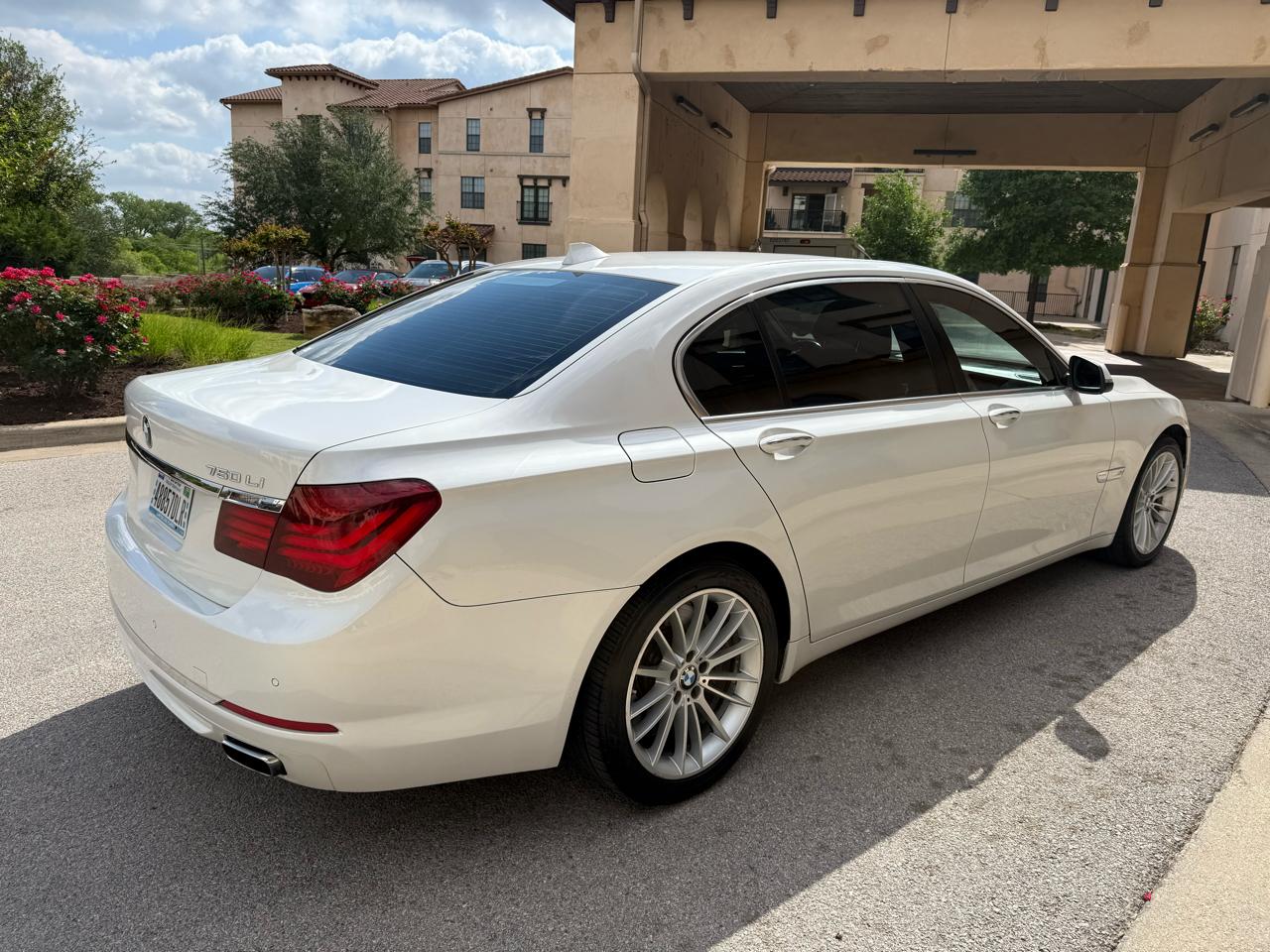 BMW 7-Series 750Li 2014