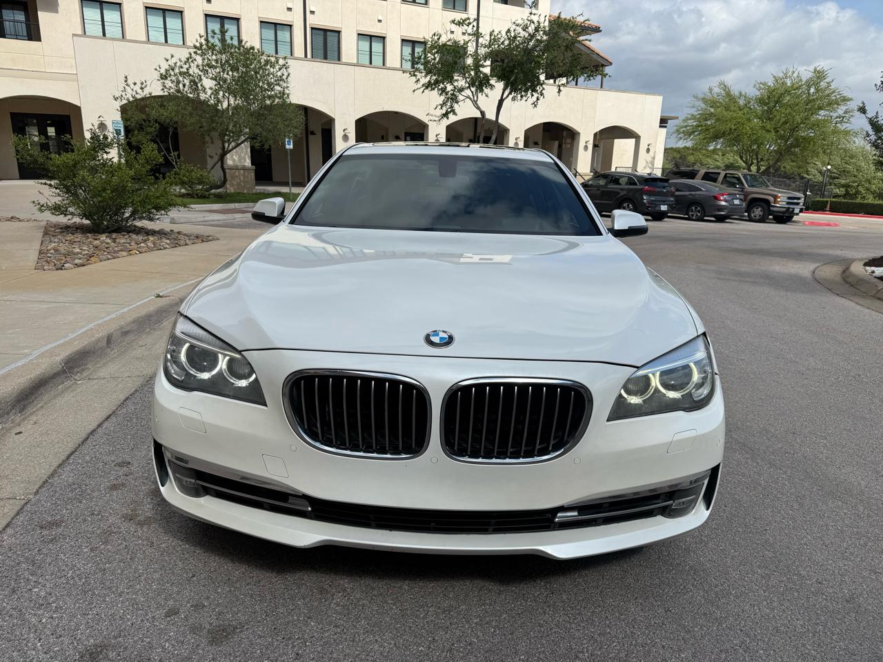 BMW 7-Series 750Li 2014