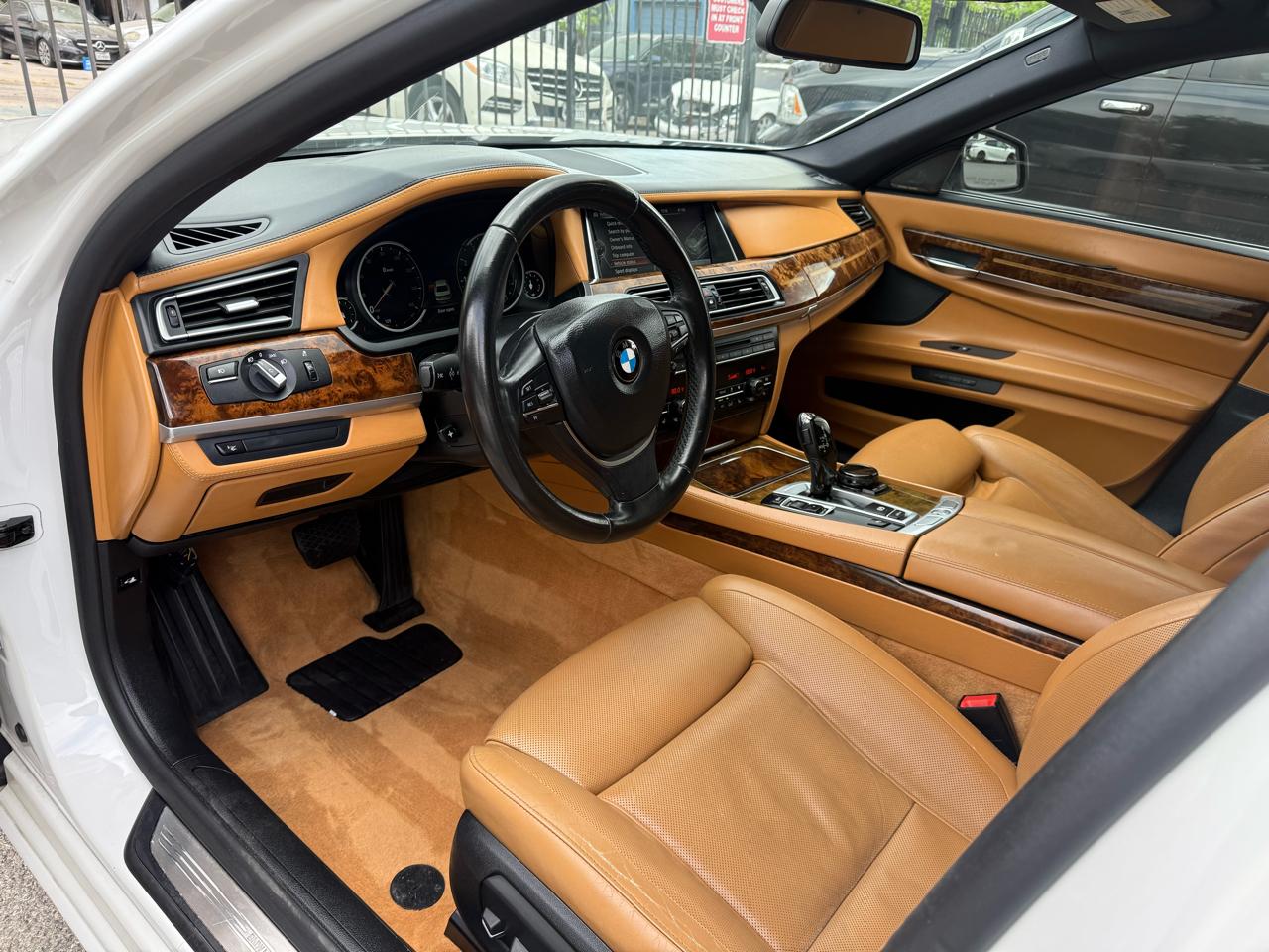 BMW 7-Series 750Li 2014