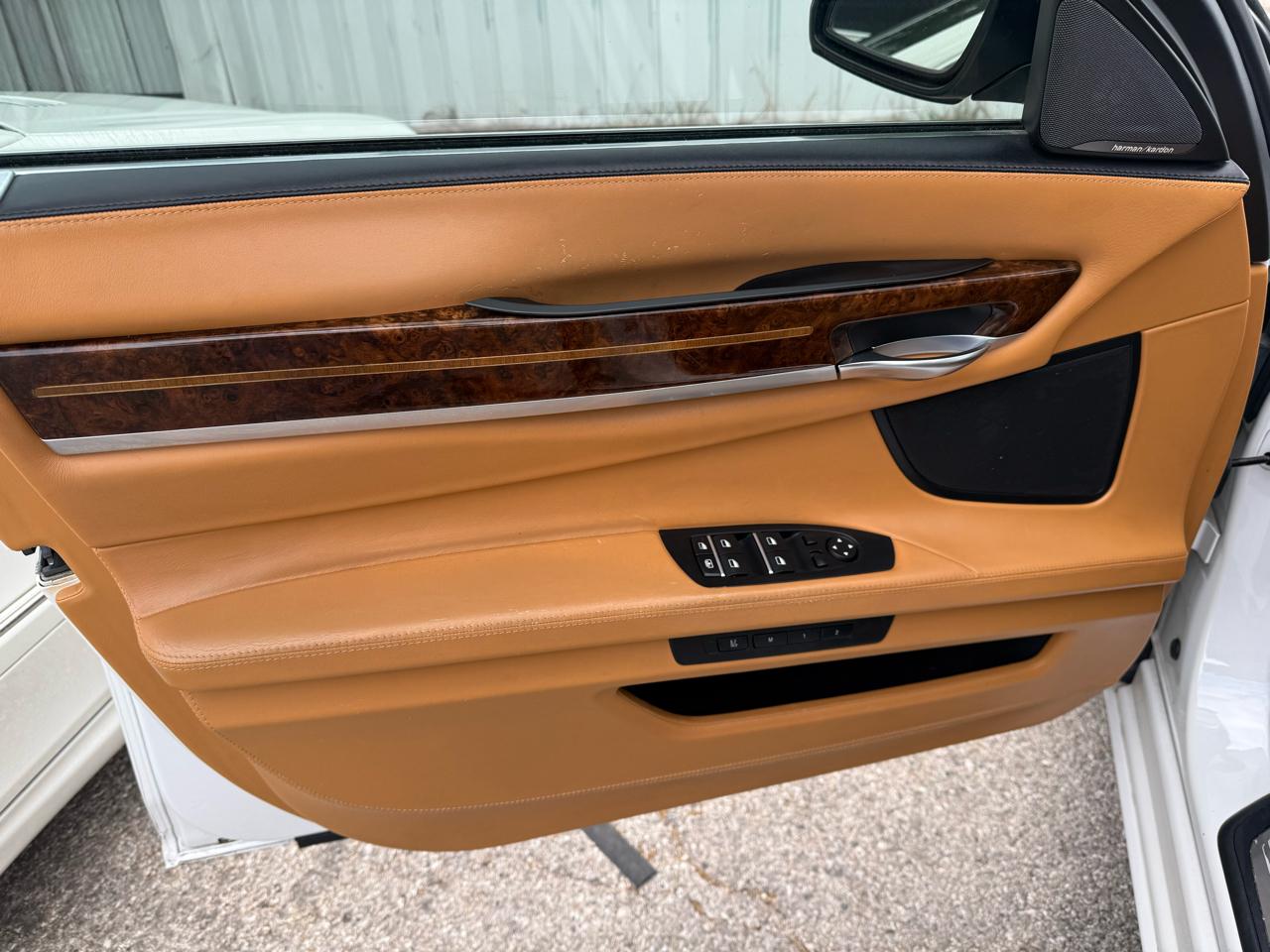 BMW 7-Series 750Li 2014