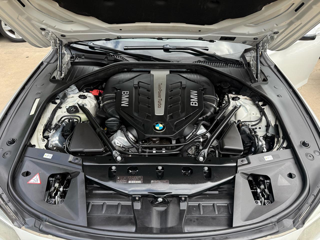 BMW 7-Series 750Li 2014