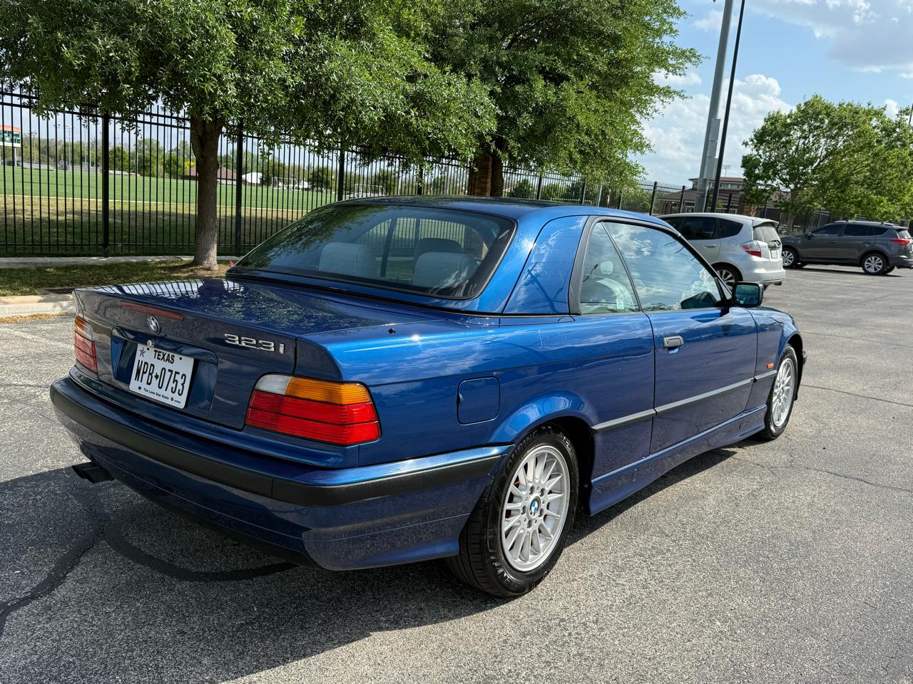 BMW 3-Series 323ic 1999