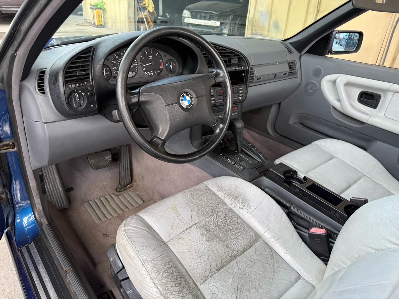 BMW 3-Series 323ic 1999