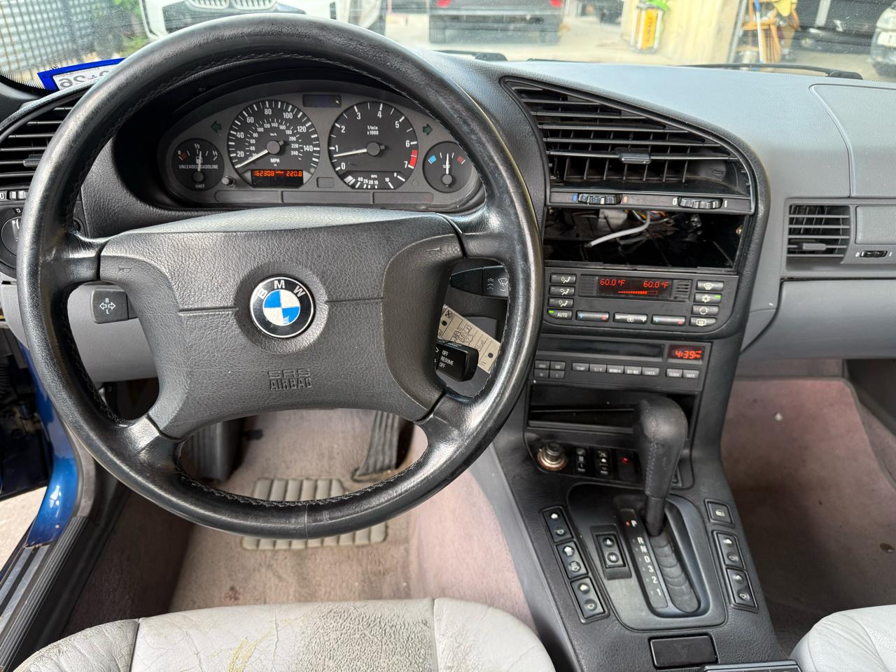 BMW 3-Series 323ic 1999