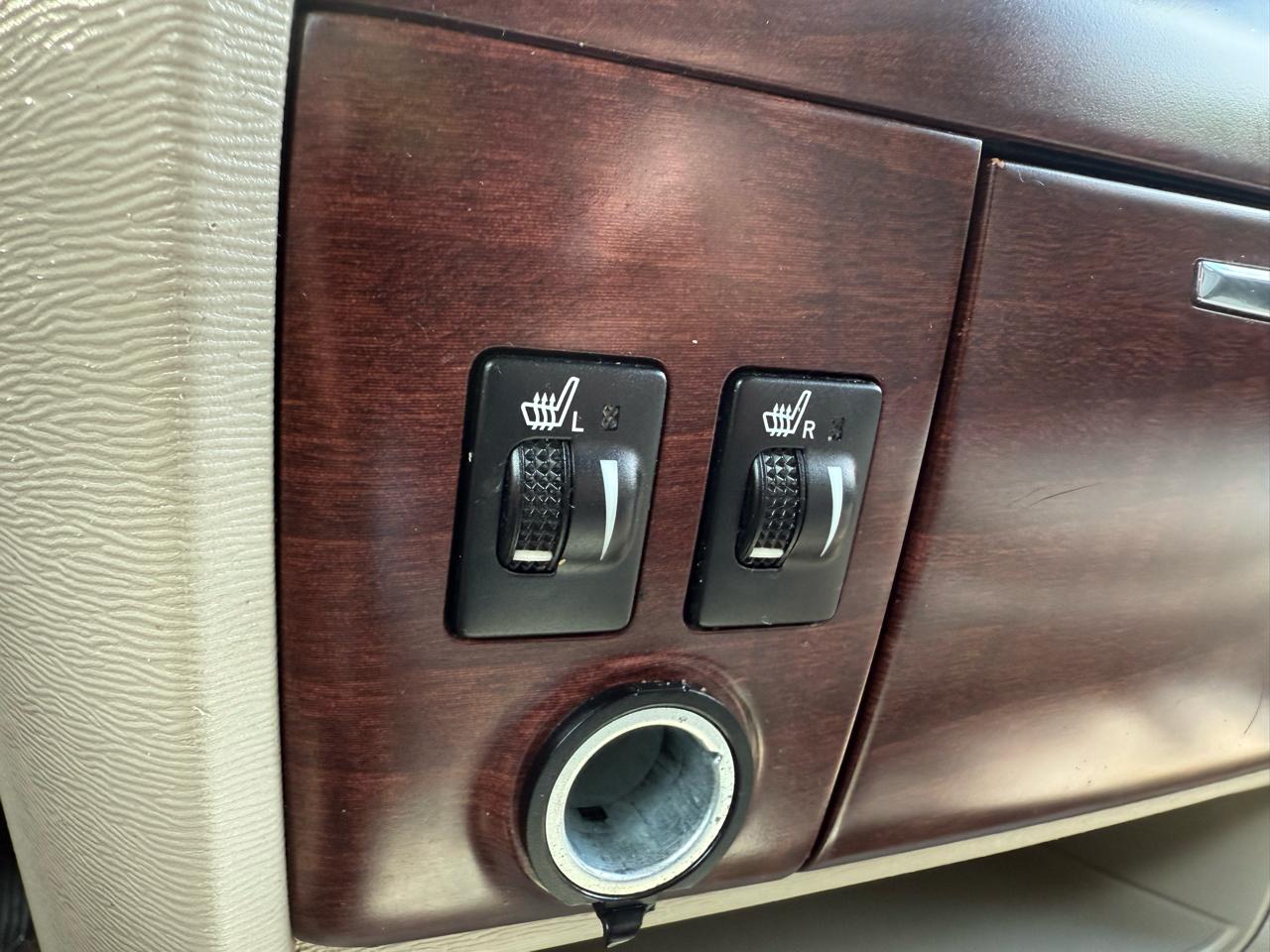 Toyota Sienna XLE FWD 8-Passenger V6 2013