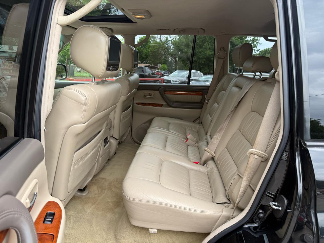 Lexus LX 470 Sport Utility 2007