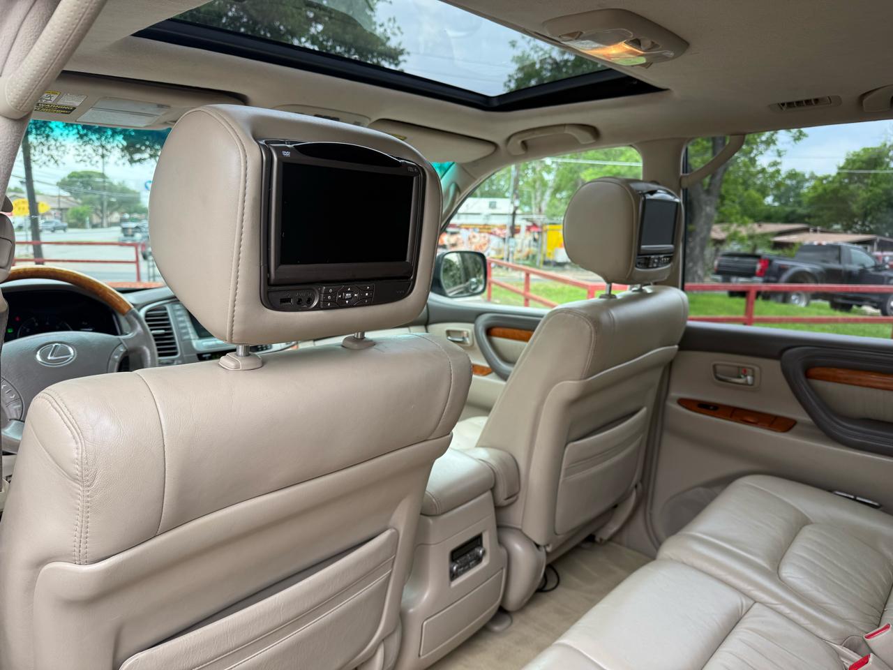 Lexus LX 470 Sport Utility 2007