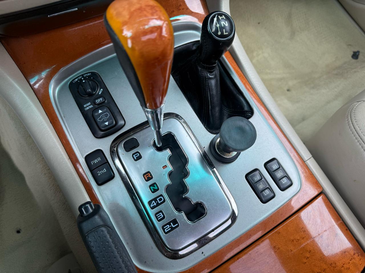 Lexus LX 470 Sport Utility 2007