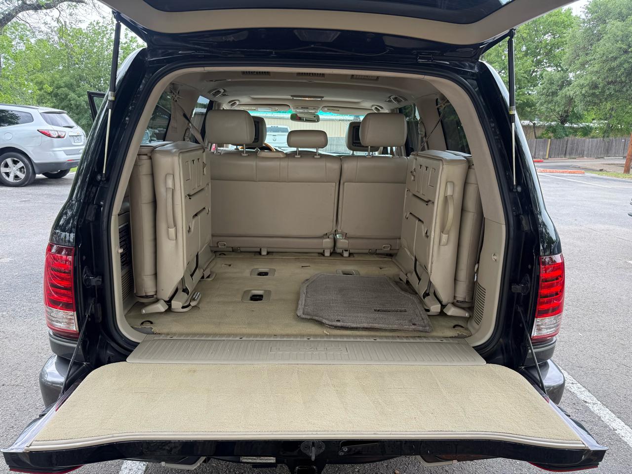 Lexus LX 470 Sport Utility 2007