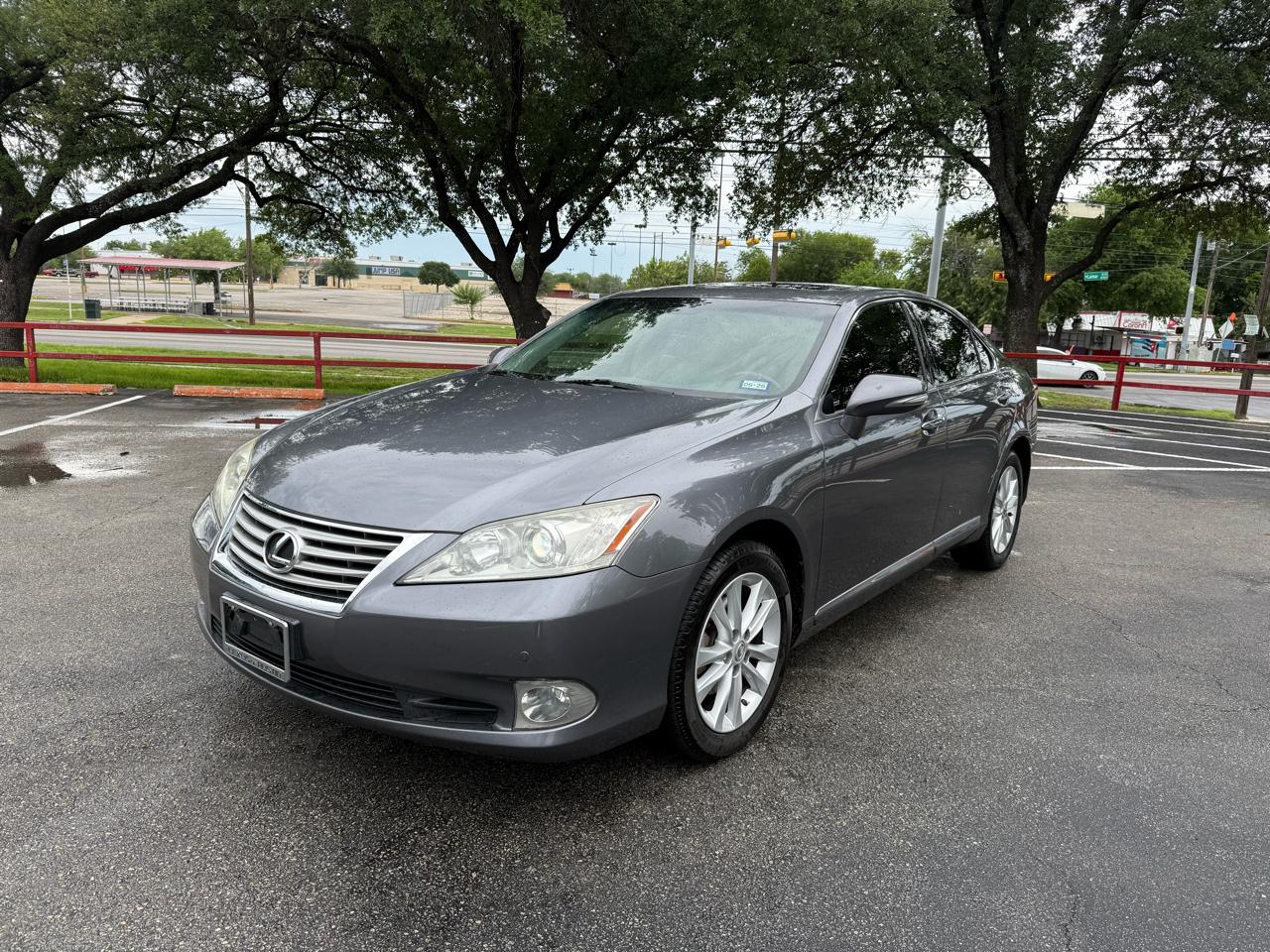 Lexus ES 350 Sedan 2012