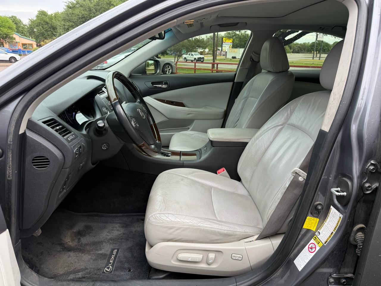 Lexus ES 350 Sedan 2012