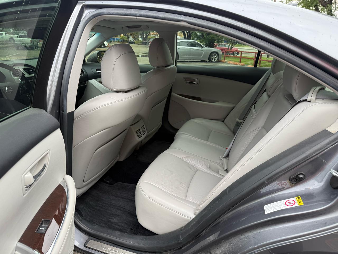 Lexus ES 350 Sedan 2012