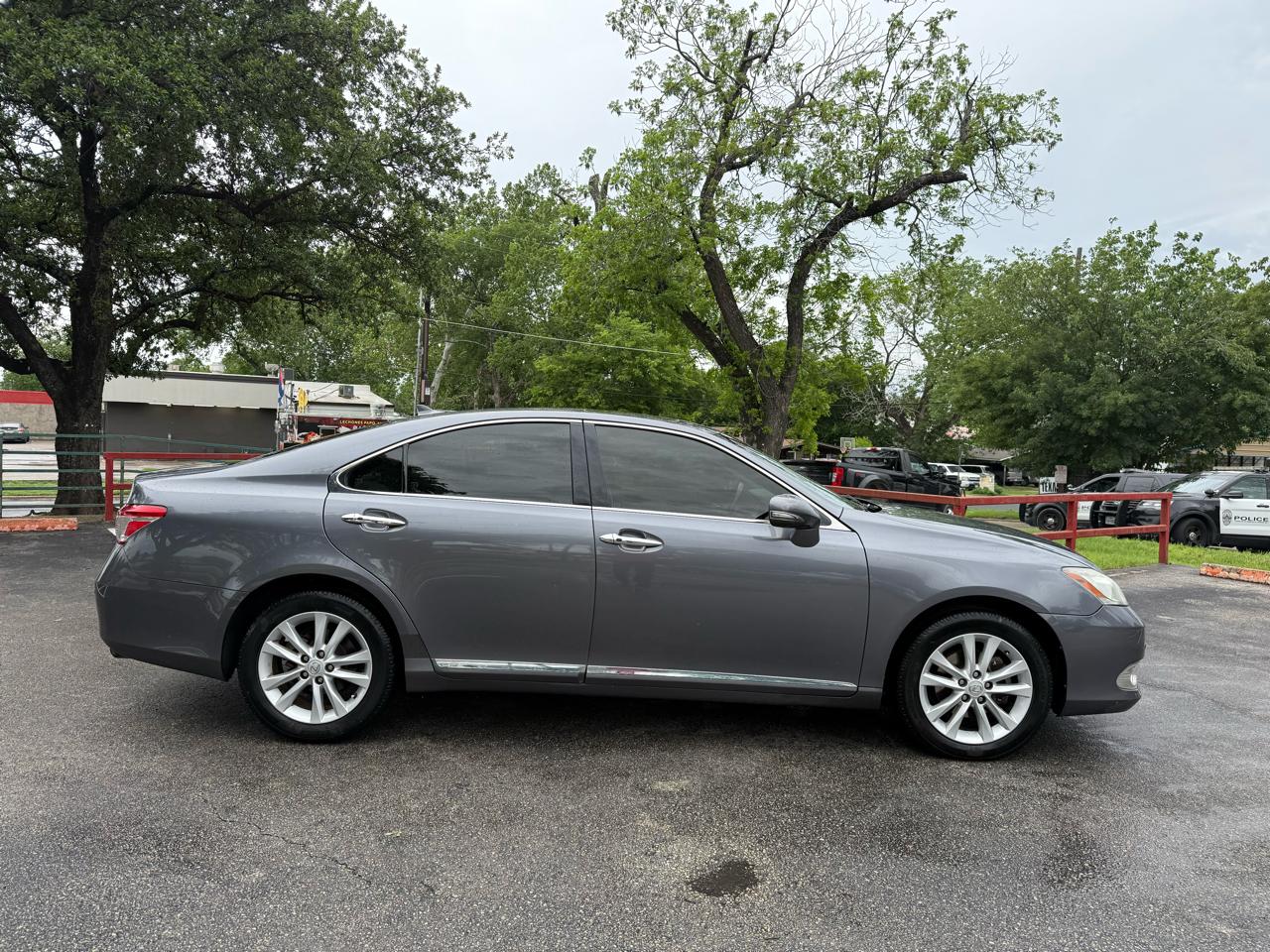 Lexus ES 350 Sedan 2012