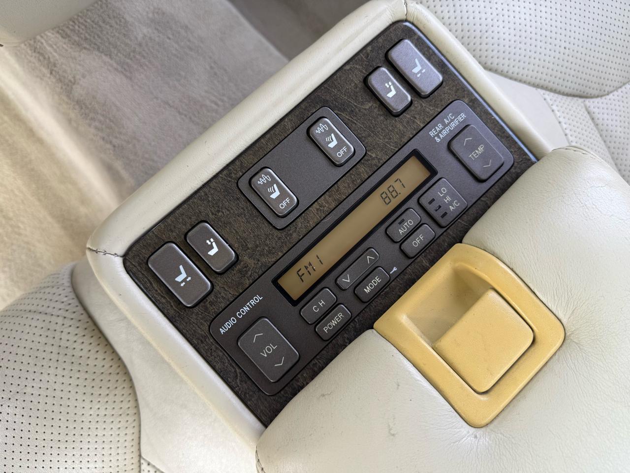 Lexus LS 430 Sedan 2001