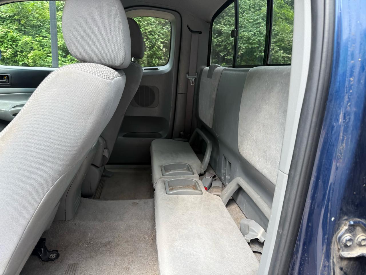 Toyota Tacoma Access Cab V6 Manual 4WD 2005