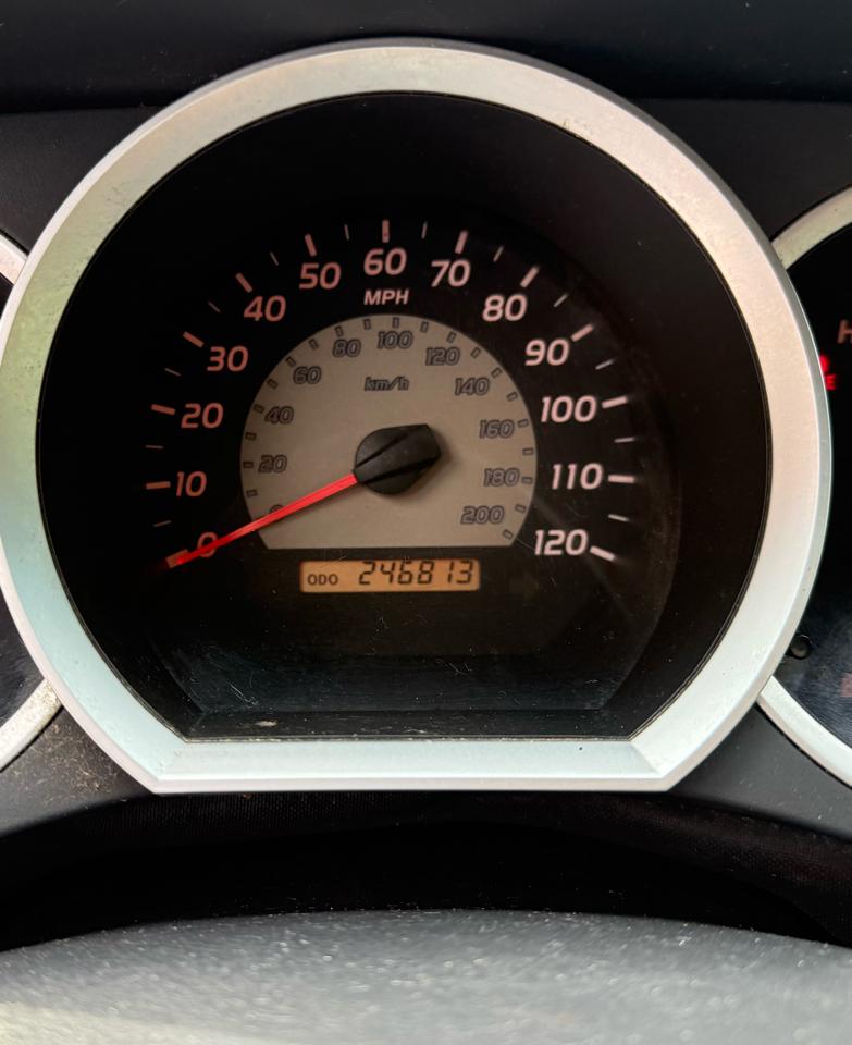 Toyota Tacoma Access Cab V6 Manual 4WD 2005