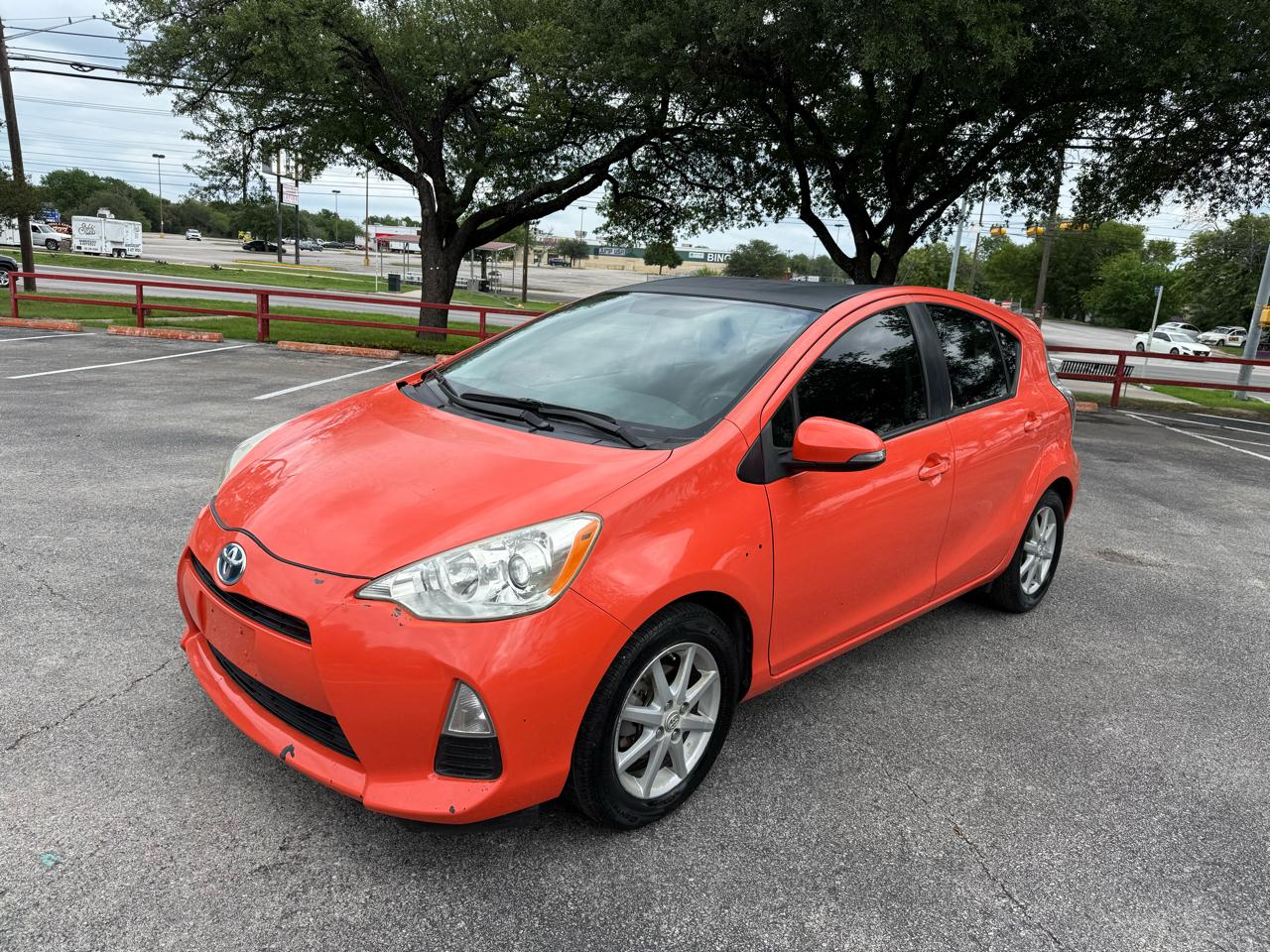 Toyota Prius c One 2012