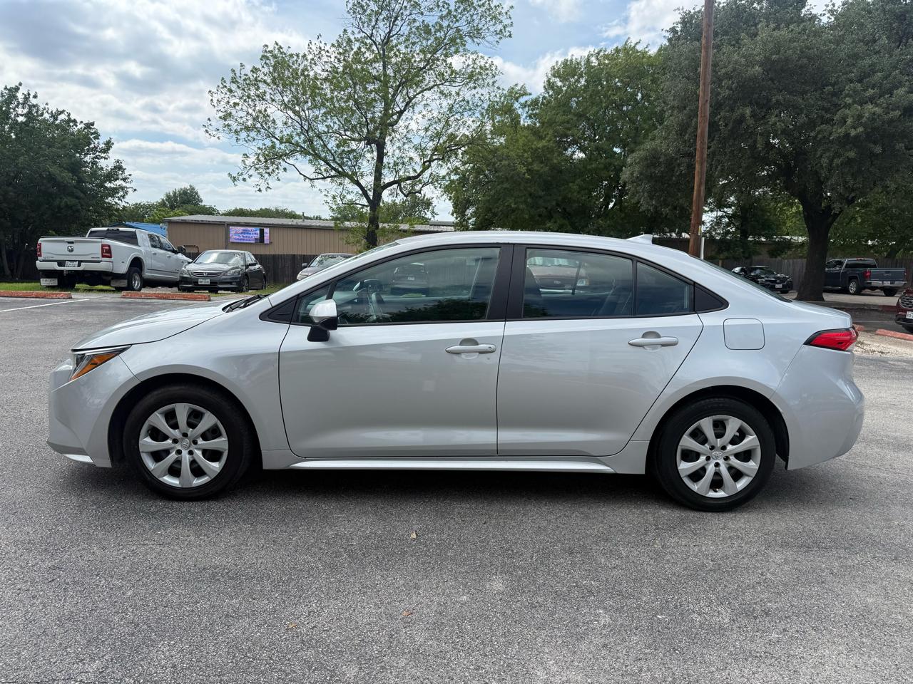 Toyota Corolla LE 2022