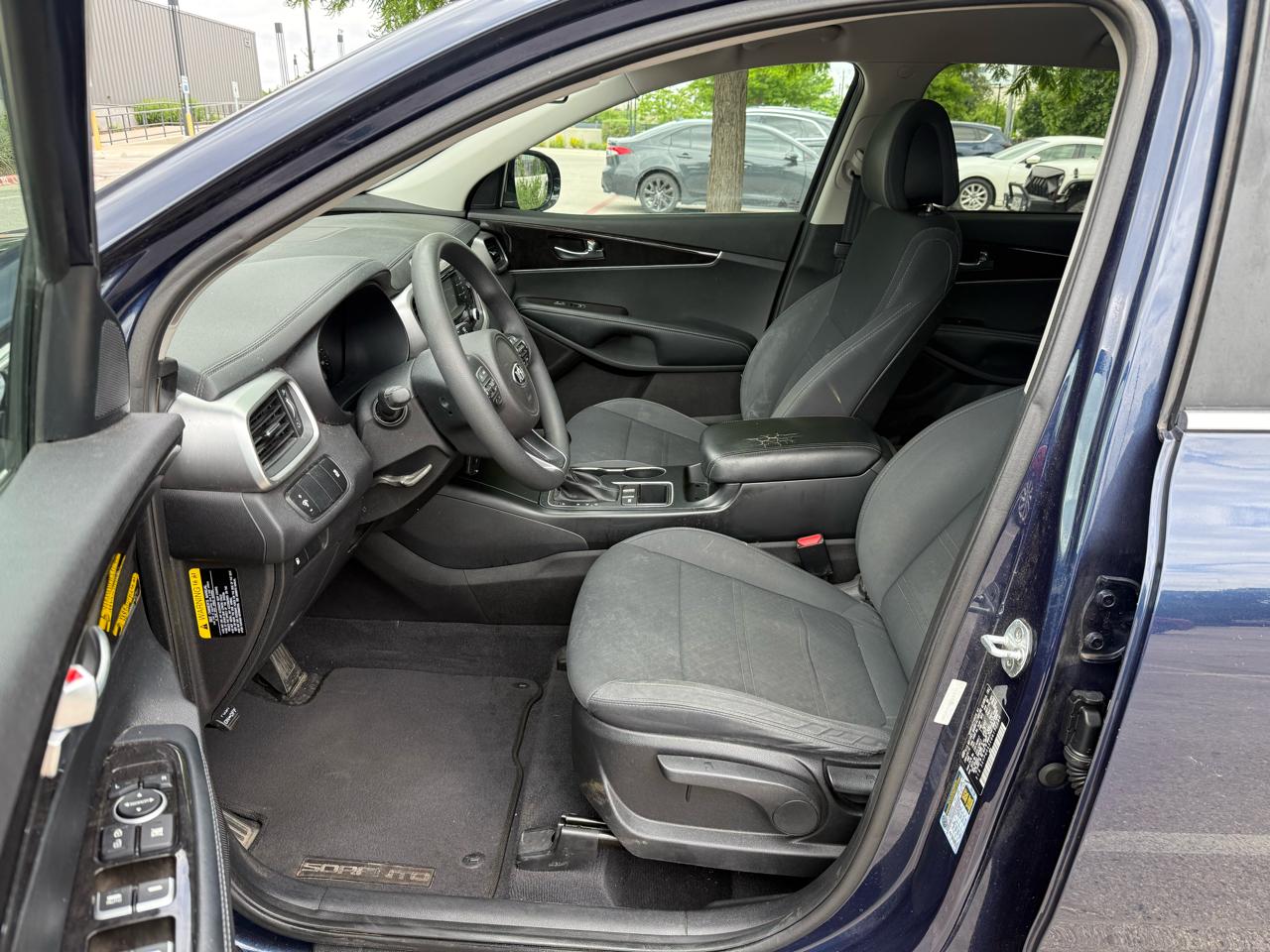 Kia Sorento LX V6 2WD 2016
