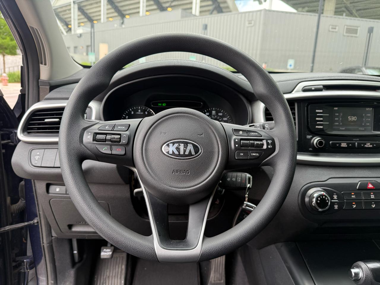 Kia Sorento LX V6 2WD 2016