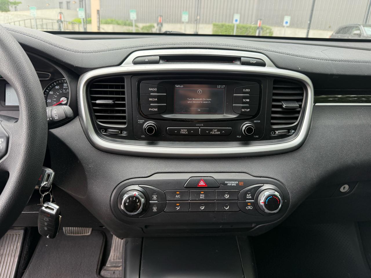 Kia Sorento LX V6 2WD 2016