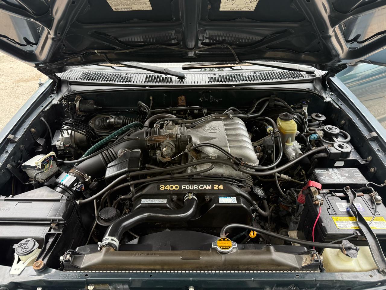 Toyota 4Runner SR5 4WD 1997