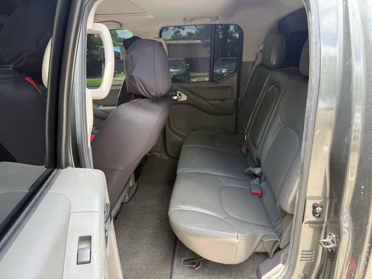 Nissan Frontier SE Crew Cab 2WD 2005