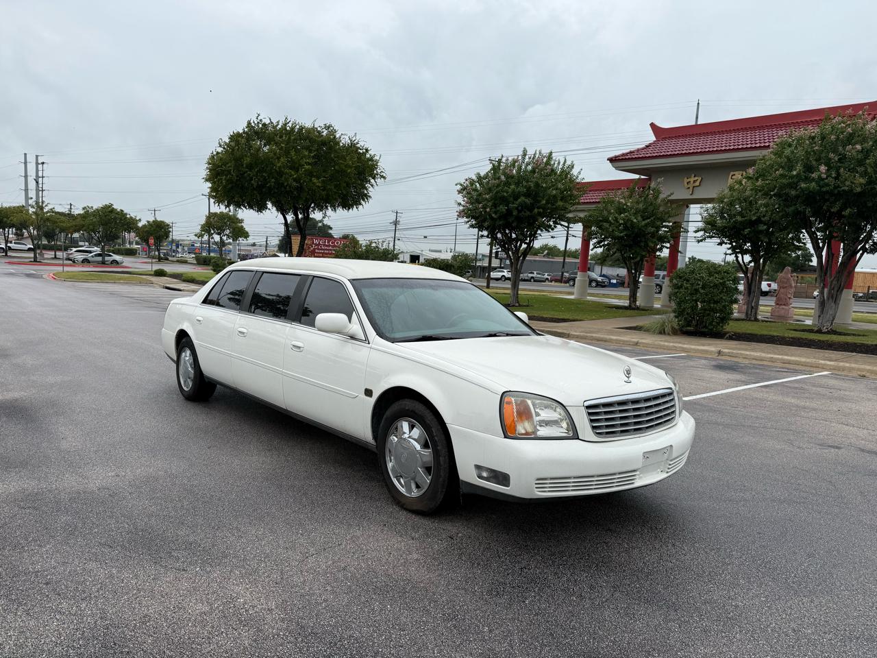 Cadillac Krystal Koach Base FWD 2001